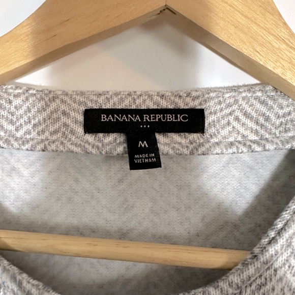 Herringbone Coat -Banana Republic - Picture 3 of 3